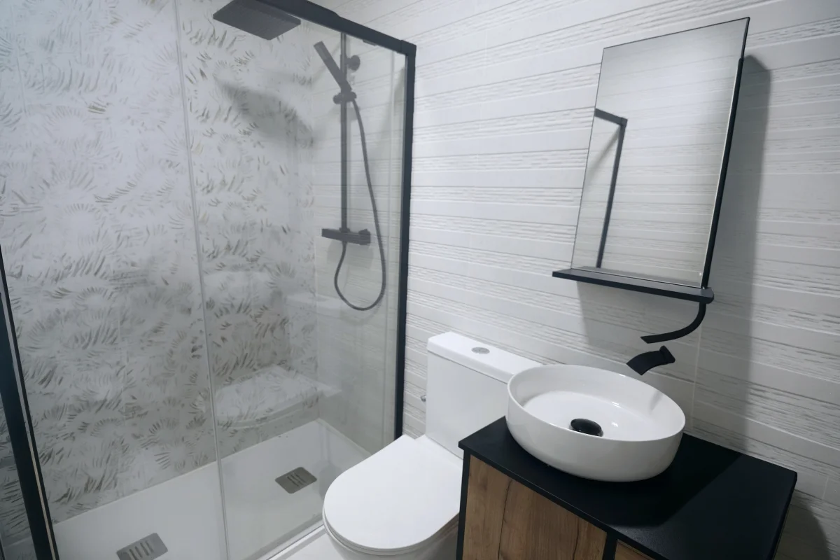 baño-casa-gelin-alojamiento-en-santillana-del-mar-casa-rural