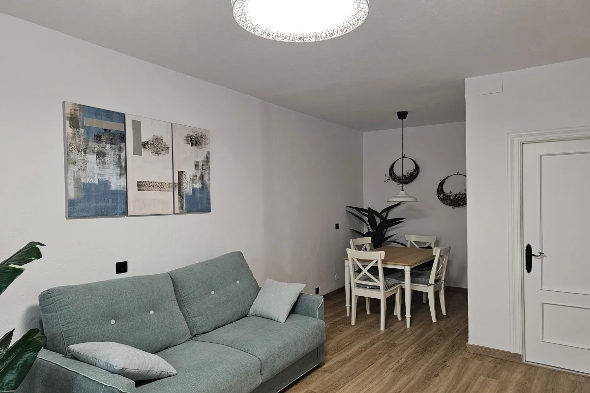 pasillo-distribuidor-casa-gelin-alojamiento-en-santillana-del-mar-casa-rural