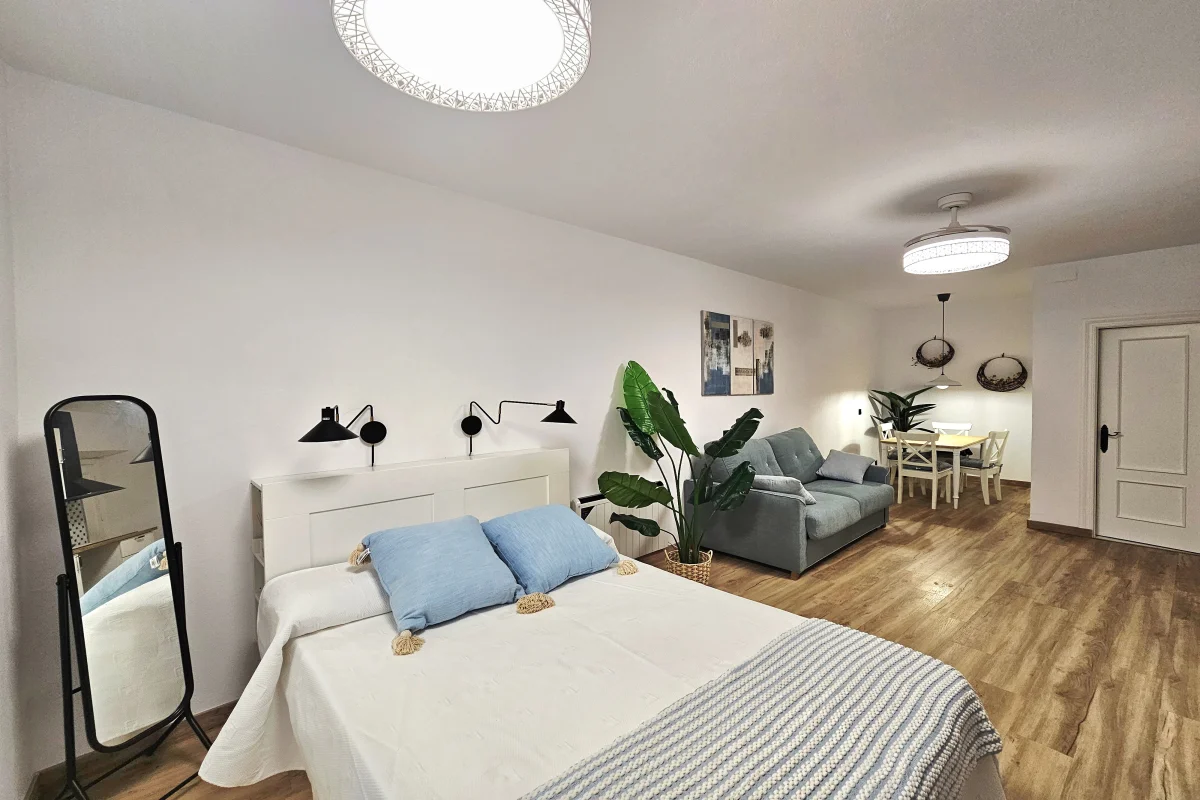 dormitorio-secundario-casa-gelin-alojamiento-en-santillana-del-mar-casa-rural